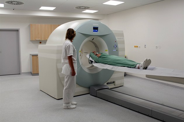 Nemocnice pod křídly miliardáře Chrenka rostou. Agel se dostal mezi největší hráče