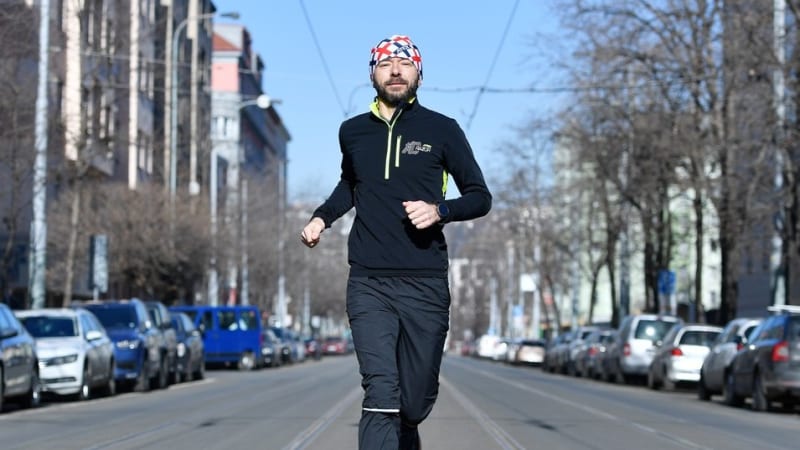 Vpřed mě žene strach, říká Čech, který s Bechtěrevem a po embolii vyhrál slavný závod na 246 km