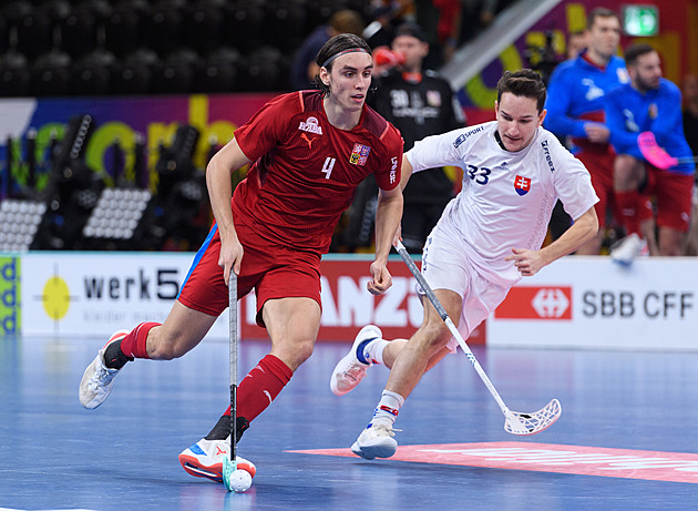 Florbalisté zahájili turnaj v Nyköpingu porážkou s Finskem