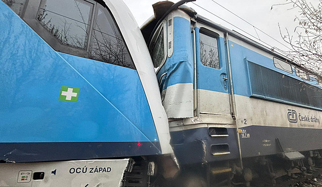 Rána jako z děla. Cestující popsala srážku u Zlivi, vlakem nějaký čas nepojede