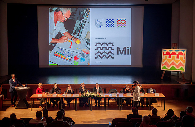 Máme snad přehradu? kritizují lidé nové logo Mikulova. Starostka jej hájí