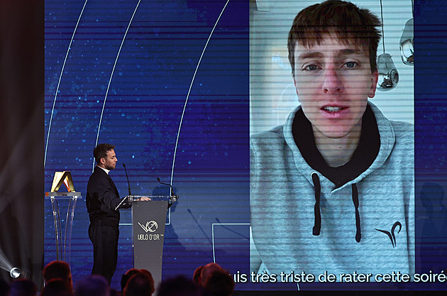 Pozlacení další historické sezony. Pogačar už potřetí získal Zlaté kolo