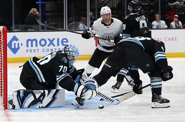 Vejmelka s Utahem podlehl Los Angeles, Calgary překvapilo sedmi góly