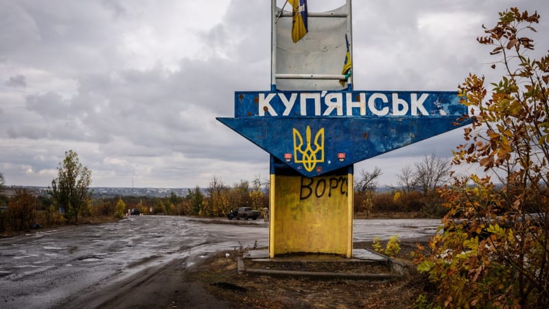 Blamáž Rusů u Kupjansku: Putin hlásil vítězství, pak se „kotel“ otočil ve prospěch Ukrajinců