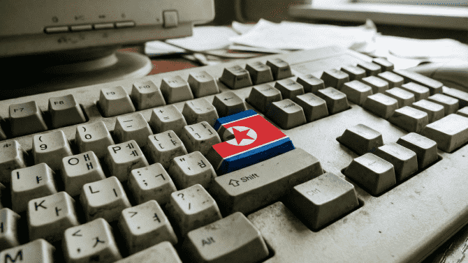 Amazon zaměstnával severokorejského špiona. Prozradila ho vysoká odezva klávesnice