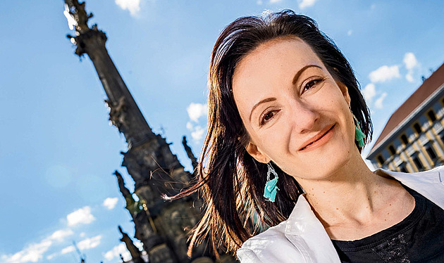 „Šukat“ bývalo běžné slovo, zato „srandu“ měli předci za skandální, říká Jazykovědma