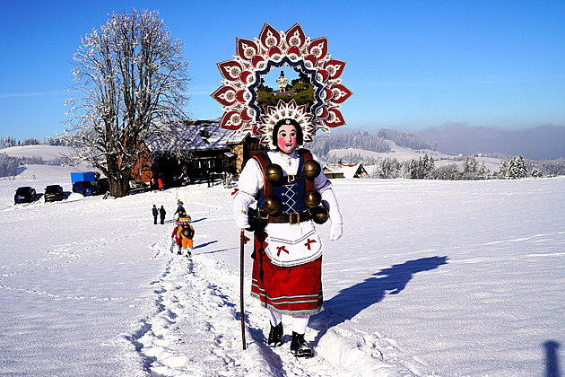 Kam se poděla jejich pověstná přesnost? Švýcaři vítají Nový rok se zpožděním