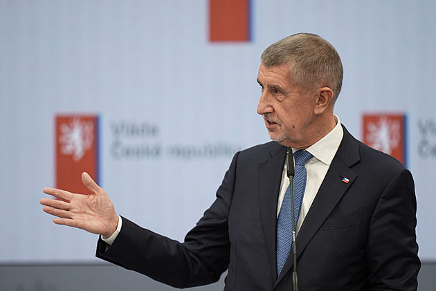 Babiš neřekl, že Česko stojí za Grónskem. Pořídil si ale glóbus za 15 tisíc