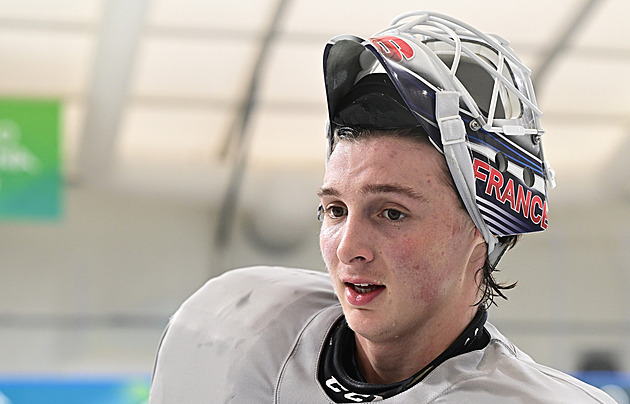 Jmenuju se Neckář, ale chytám za Francii. A snad bude sranda! těší se gólman na Čechy