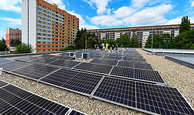 Střechy Přibyslavi pokryje fotovoltaika, město zvažuje osadit i skládku