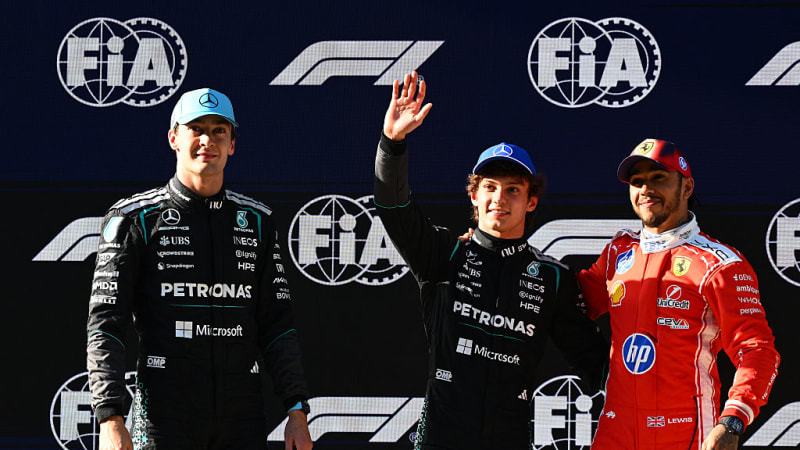 Slzy ve formuli 1: Mladík Antonelli po triumfu v Šanghaji neudržel emoce, Verstappen nedojel 