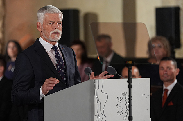 Nepromarněte čas, apeloval Pavel, ať politici připraví zemi na hrozící rizika